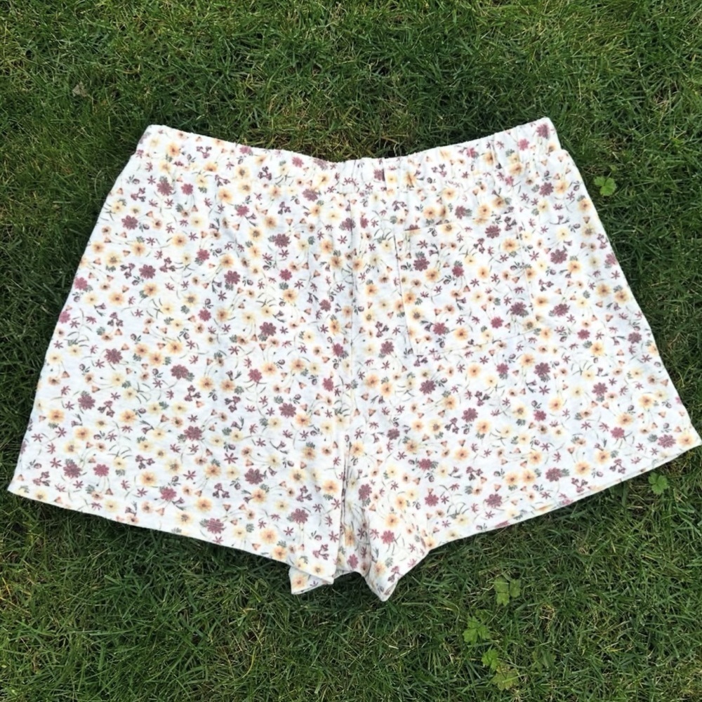 Miiyu Floral Lounge Shorts Drawstring Medium - Picture 2 of 2